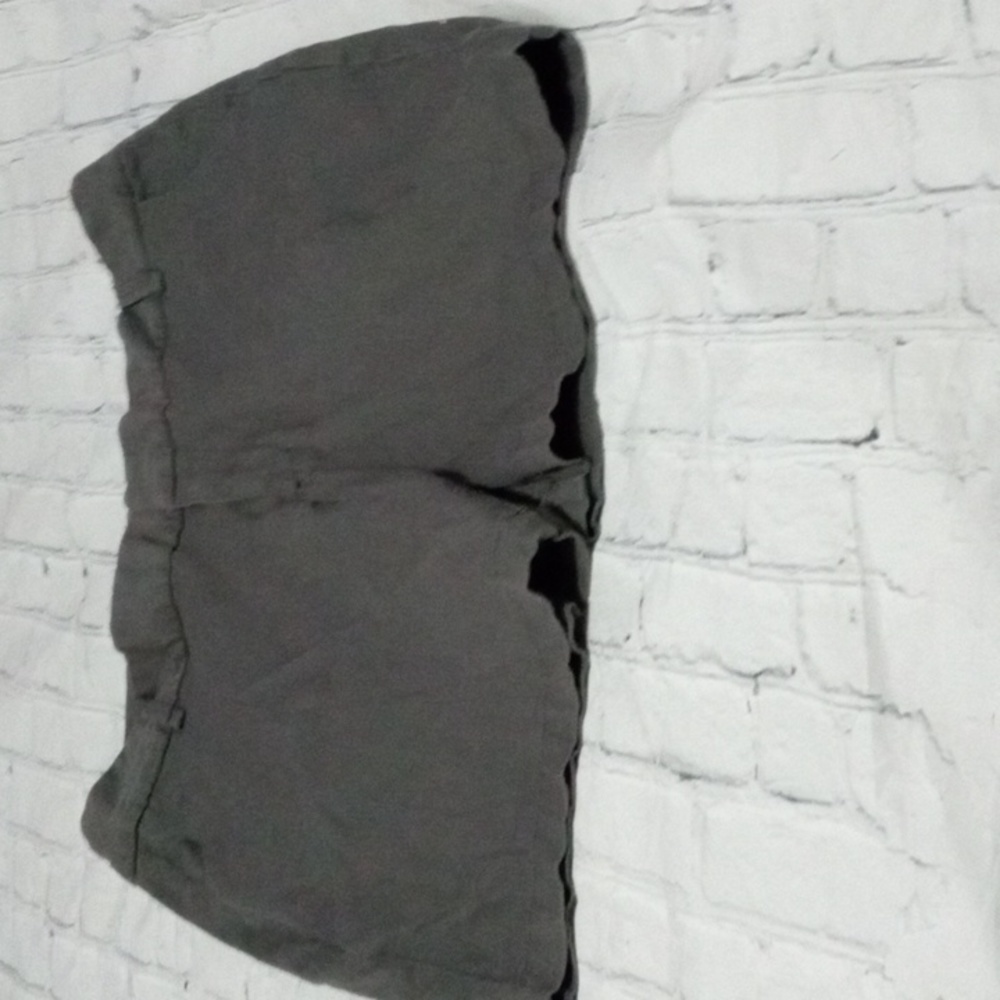 Hybrid size 16 women's shorts